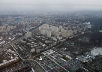 Банки зафиксировали снижение зарплат в России