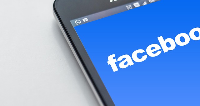 Запрет айфонов в Facebook: деловая этика или тирания?